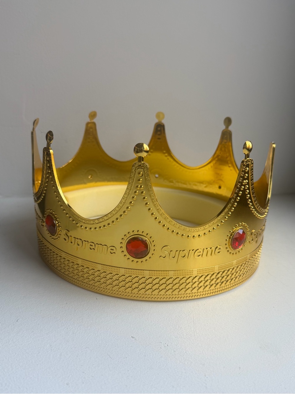 Supreme King Crown SS26 gift with purchase - Picture 1 of 4
